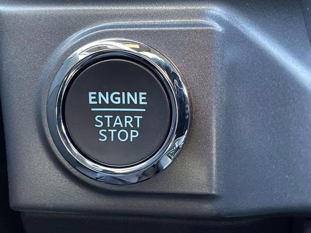 2026 Avalanche Ford F-150 XLT 4X4 Truck