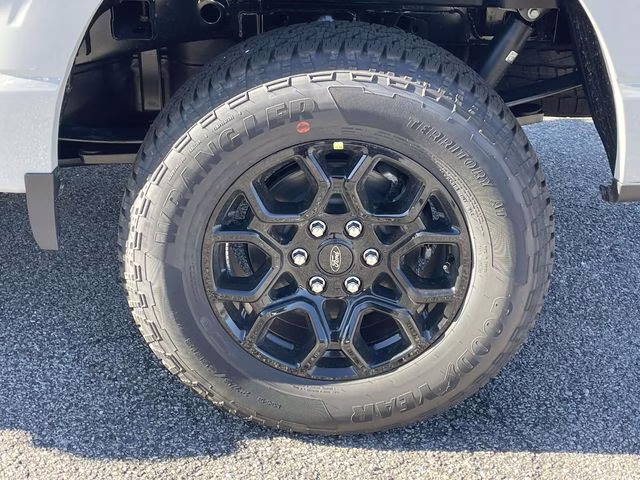 2026 Avalanche Ford F-150 XLT 4X4 Truck