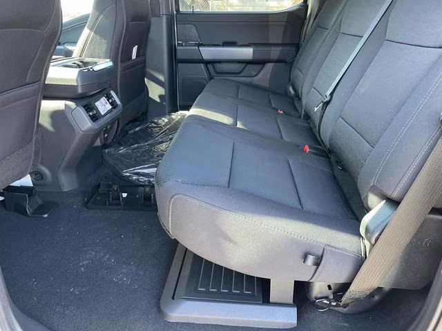 2026 Avalanche Ford F-150 XLT 4X4 Truck