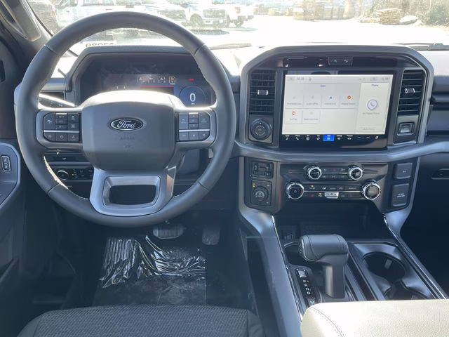 2026 Avalanche Ford F-150 XLT 4X4 Truck