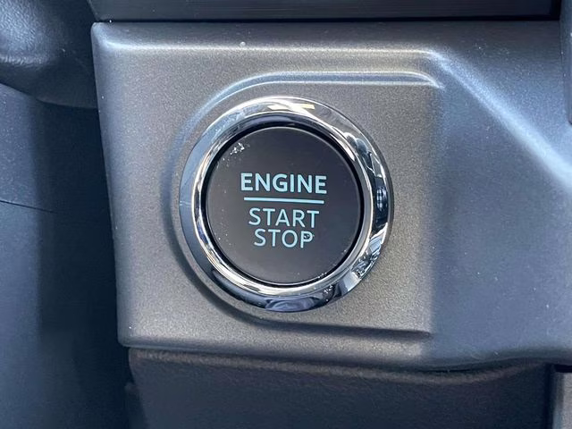 2026 Avalanche Ford F-150 XLT 4X4 Truck