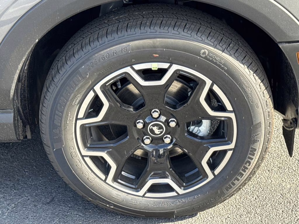 2026 Gray Metallic Ford Bronco Sport Outer Banks 4X4 SUV