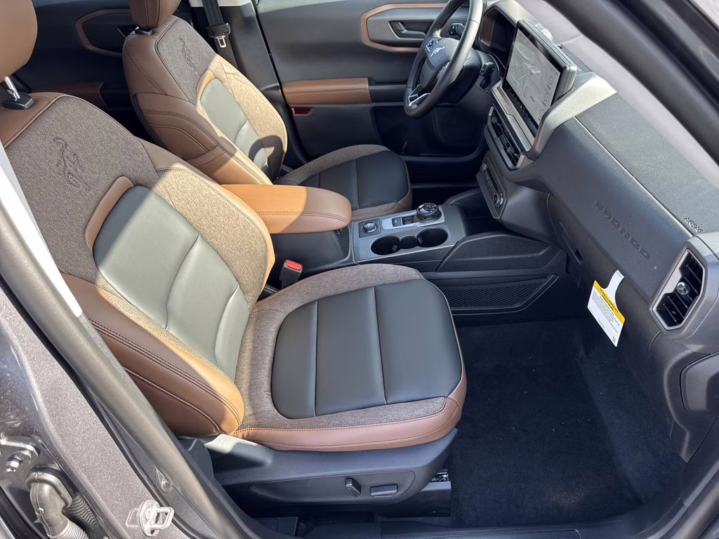 2026 Gray Metallic Ford Bronco Sport Outer Banks 4X4 SUV