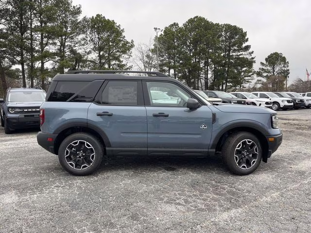 2026 Azure Gray Metallic Ford Bronco Sport Outer Banks 4X4 SUV