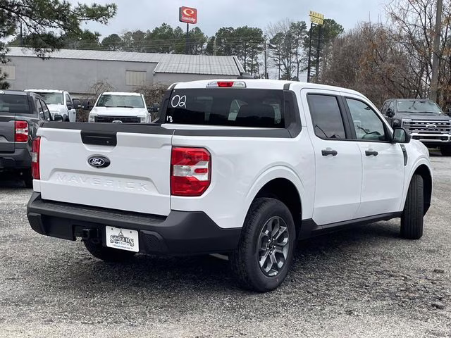 2026 Oxford White Ford Maverick XLT AWD Truck