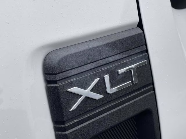 2026 Oxford White Ford Maverick XLT AWD Truck