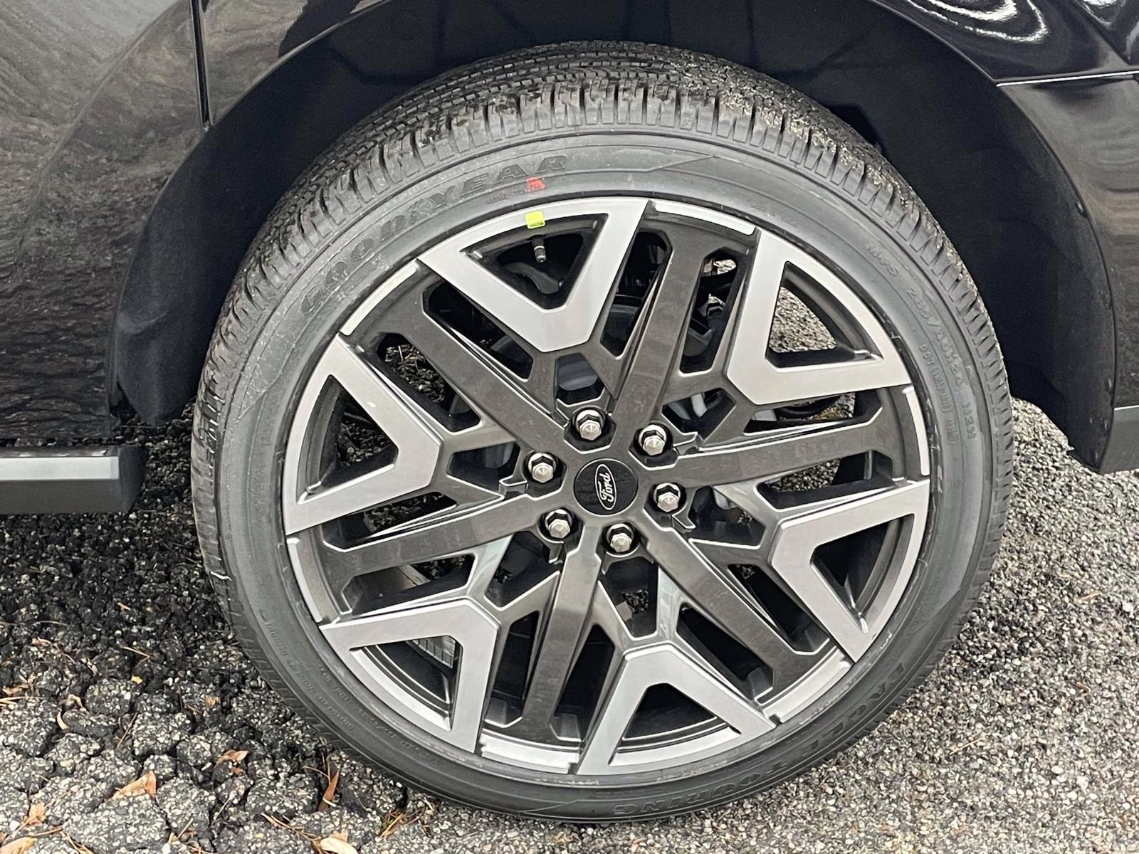 2026 Black Metallic Ford Expedition Max Platinum 4X4 SUV