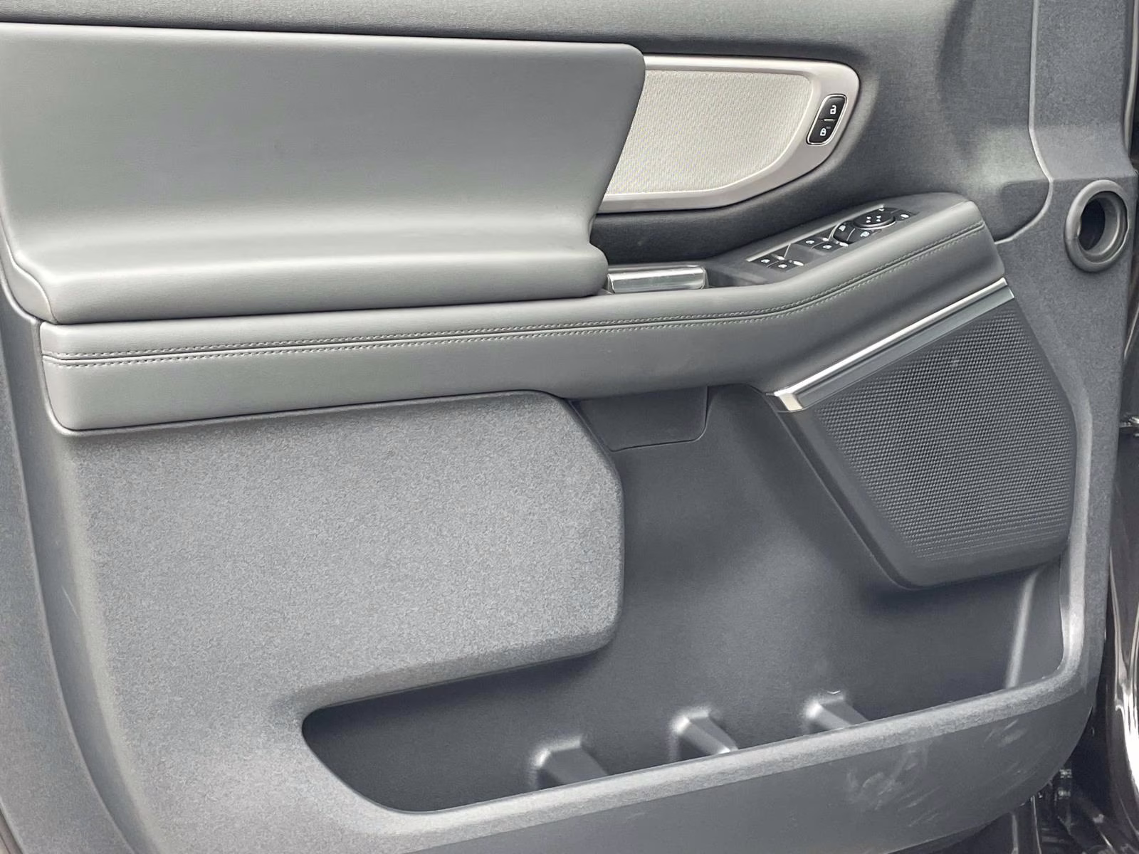 2026 Gray Metallic Ford Expedition Active RWD SUV