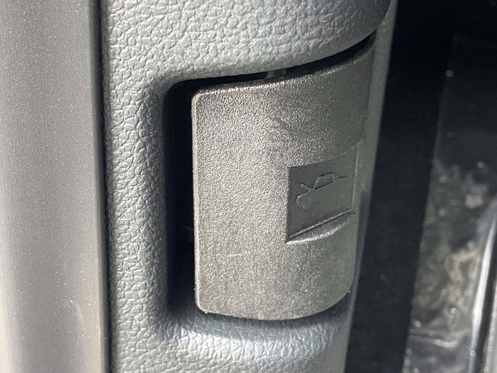 2026 Oxford White Ford F-150 XLT 4X4 Truck