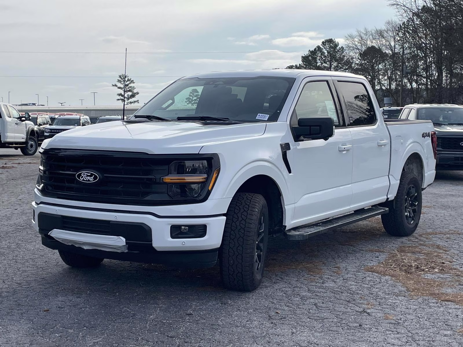 2026 Oxford White Ford F-150 XLT 4X4 Truck