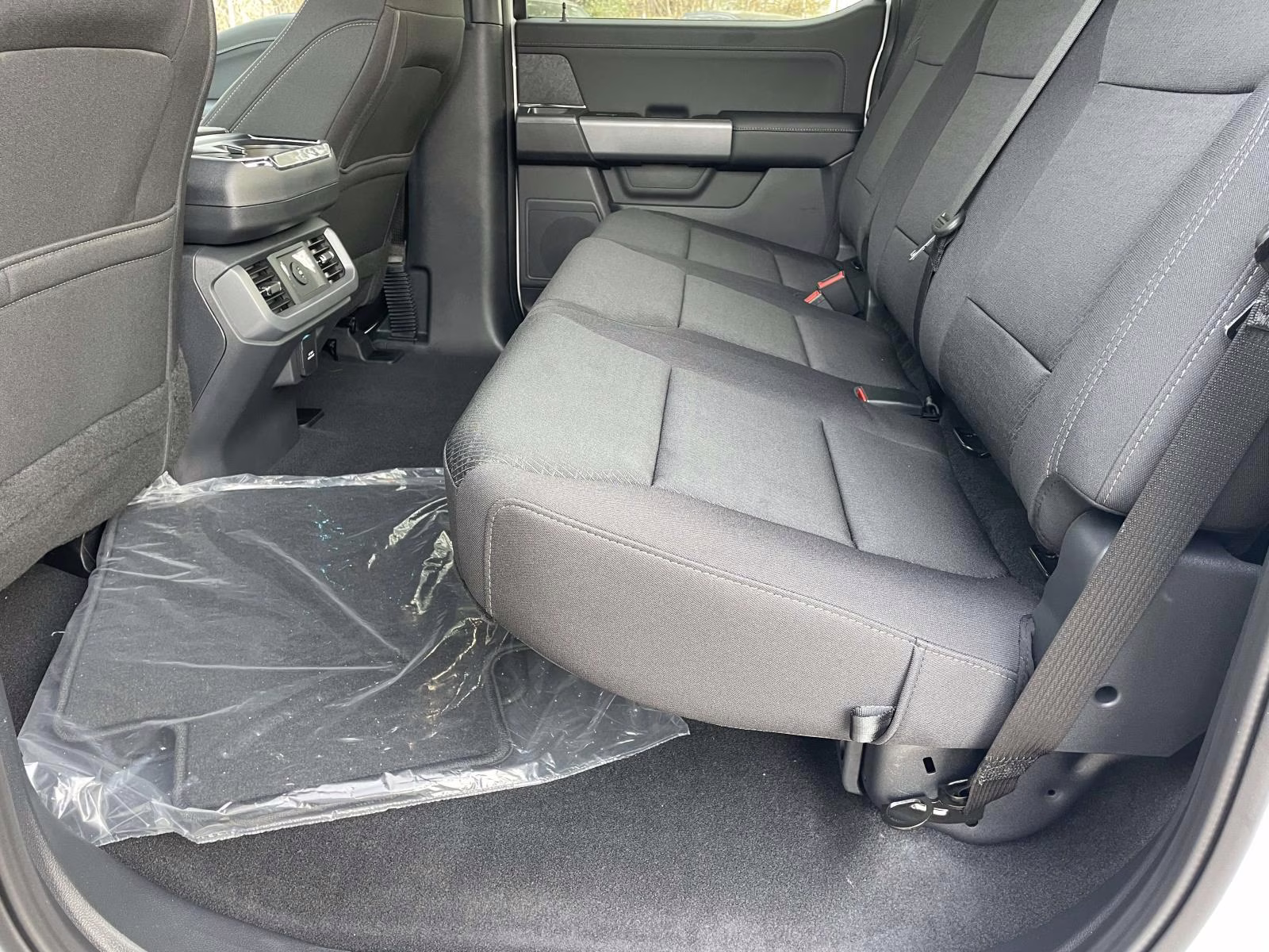 2026 Oxford White Ford F-150 XLT 4X4 Truck