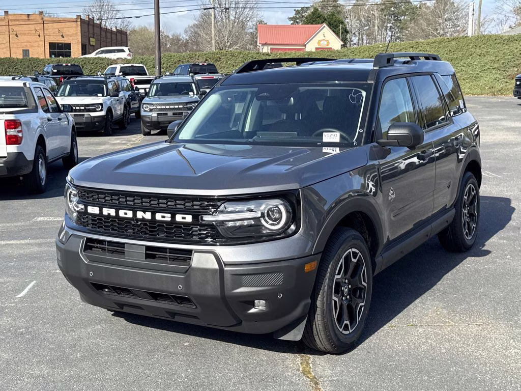 2026 Gray Metallic Ford Bronco Sport Outer Banks 4X4 SUV