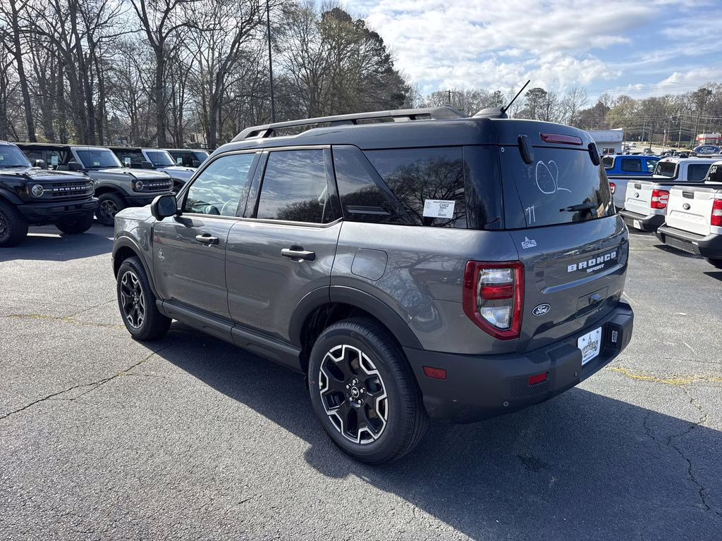 2026 Gray Metallic Ford Bronco Sport Outer Banks 4X4 SUV
