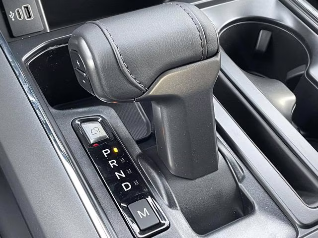 2026 Oxford White Ford F-150 XLT 4X4 Truck