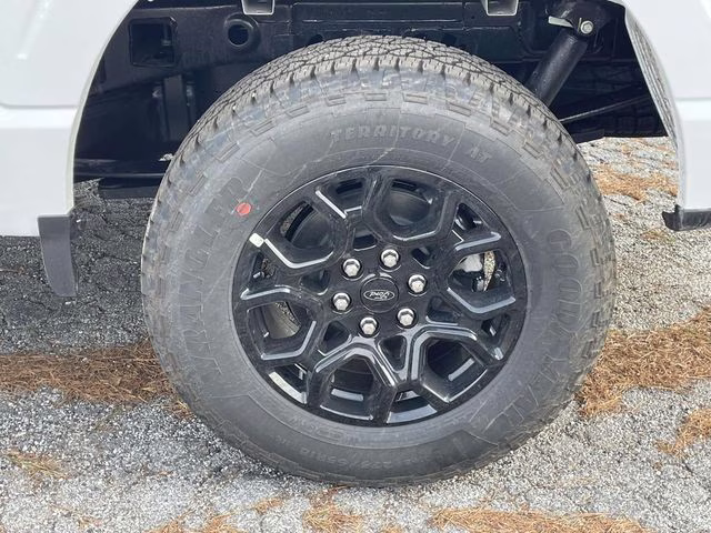 2026 Oxford White Ford F-150 XLT 4X4 Truck