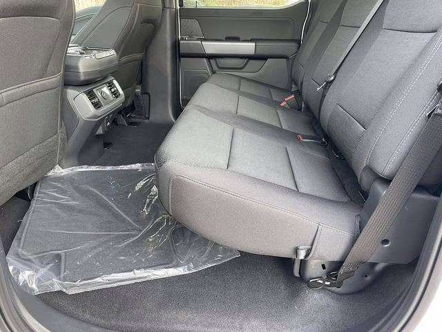 2026 Oxford White Ford F-150 XLT 4X4 Truck