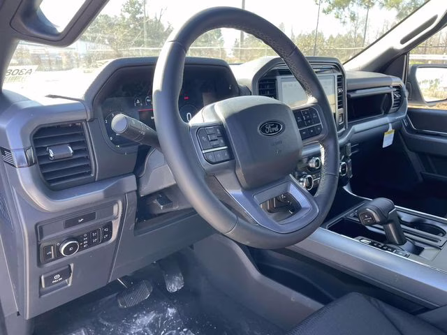 2026 Avalanche Ford F-150 XLT 4X4 Truck