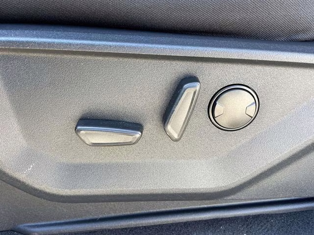 2026 Avalanche Ford F-150 XLT 4X4 Truck