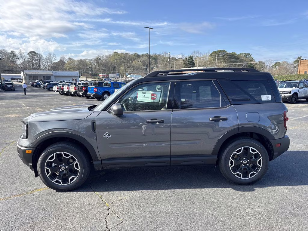 2026 Gray Metallic Ford Bronco Sport Outer Banks 4X4 SUV