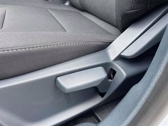 2026 White Metallic Ford Maverick XL FWD Truck