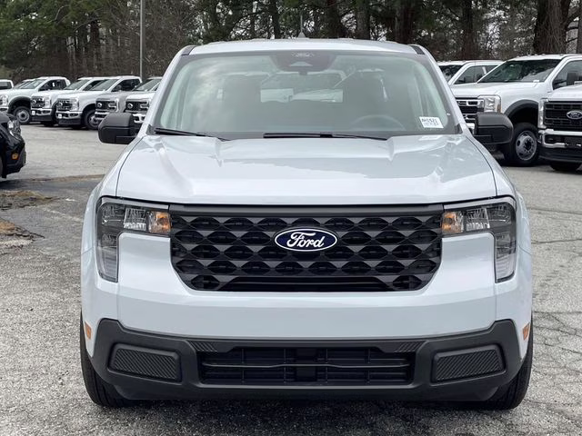 2026 White Metallic Ford Maverick XL FWD Truck