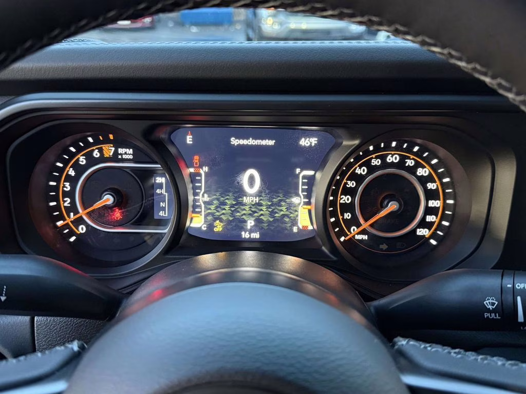 2026 Bright White Clearcoat Jeep Gladiator Sahara 4X4 Truck