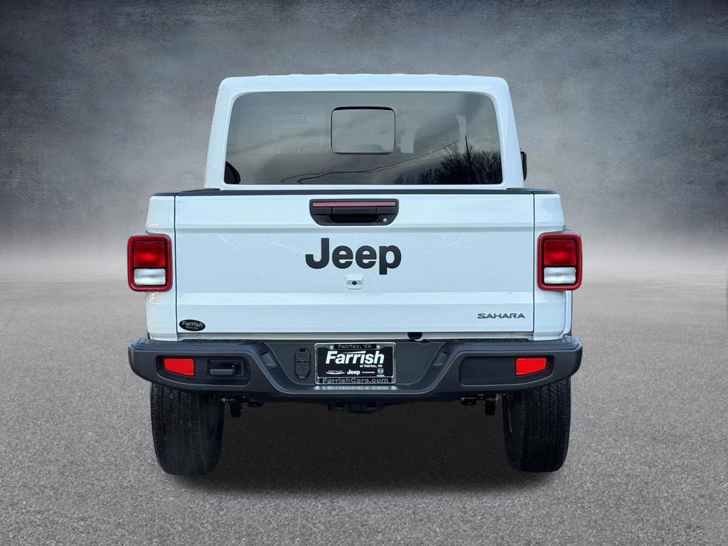 2026 Bright White Clearcoat Jeep Gladiator Sahara 4X4 Truck