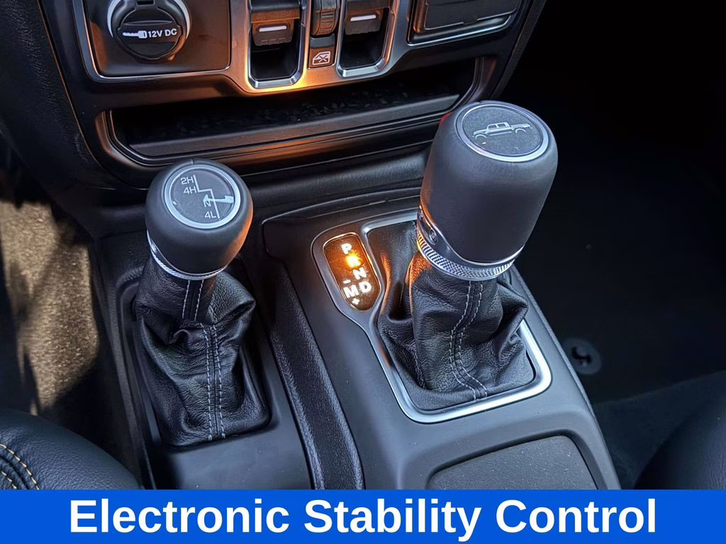 2026 Bright White Clearcoat Jeep Gladiator Sahara 4X4 Truck