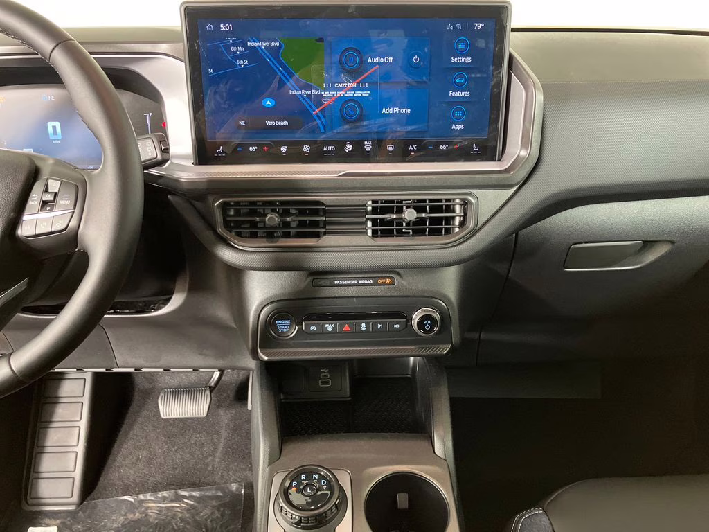 2026 Orange Fury Metallic Tri-Coat Ford Bronco Sport Outer Banks 4X4 SUV