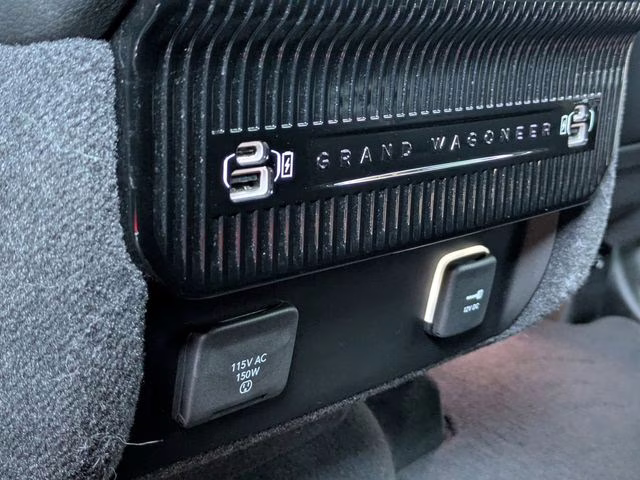 2023 Baltic Gray Metallic Clearcoat Jeep Grand Wagoneer Base 4X4 SUV