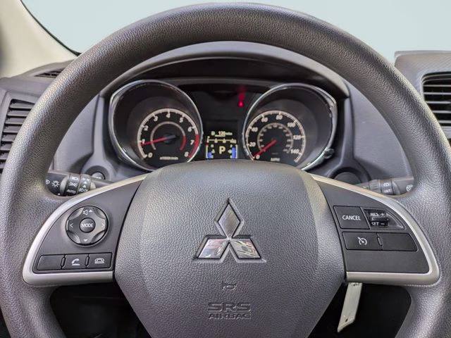 2025 Labrador Black Pearl Mitsubishi Outlander Sport 2.0 ES 4X4 SUV