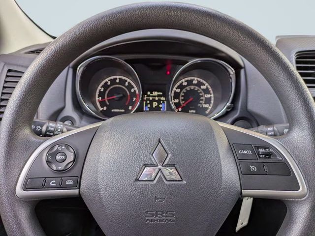 2025 Labrador Black Pearl Mitsubishi Outlander Sport 2.0 ES 4X4 SUV