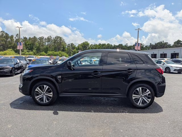 2025 Labrador Black Pearl Mitsubishi Outlander Sport 2.0 ES 4X4 SUV