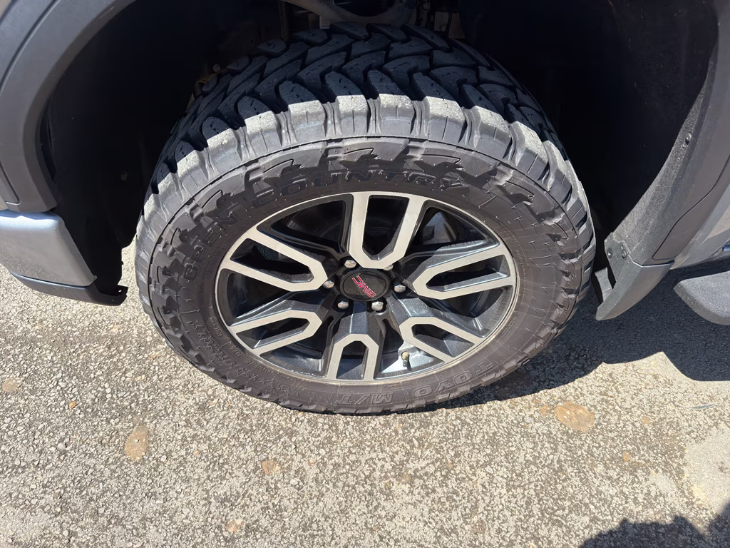 2024 Sterling Metallic GMC Sierra AT4 4X4 Truck