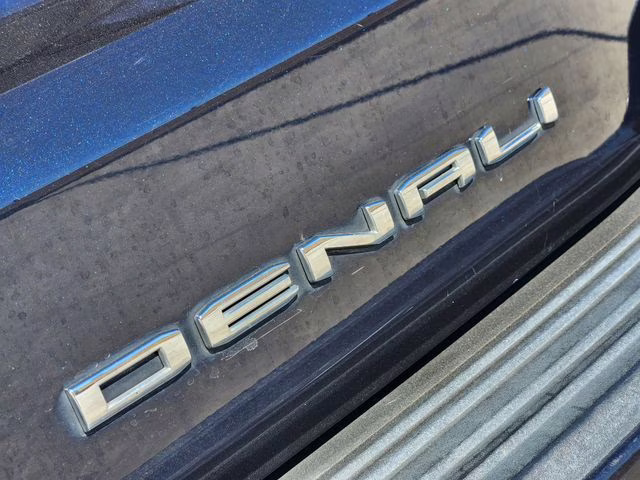 2023 Midnight Blue Metallic GMC Yukon Denali 4X4 SUV