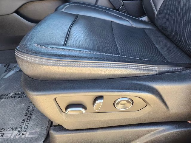 2023 Midnight Blue Metallic GMC Yukon Denali 4X4 SUV