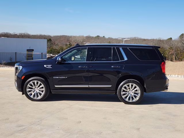 2023 Midnight Blue Metallic GMC Yukon Denali 4X4 SUV