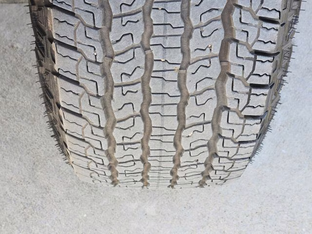 2024 Summit White GMC Canyon Elevation RWD Truck