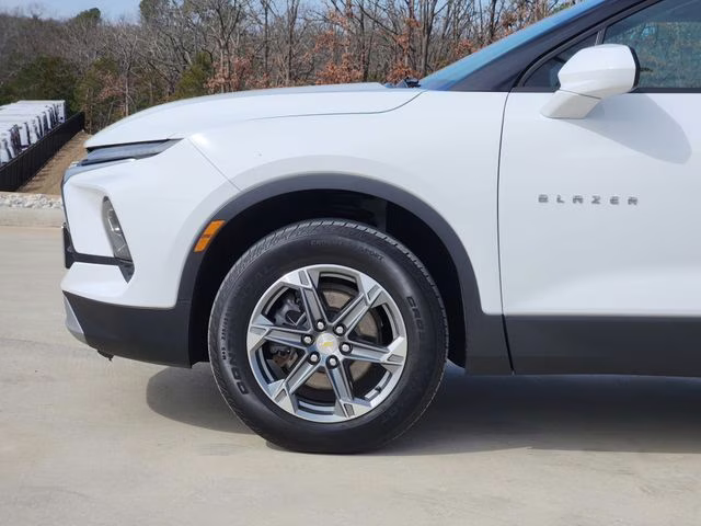 2024 Summit White Chevrolet Blazer LT FWD SUV