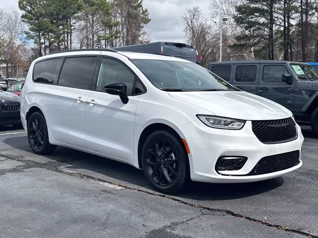 2026 Bright White Clearcoat Chrysler Pacifica Select FWD Van