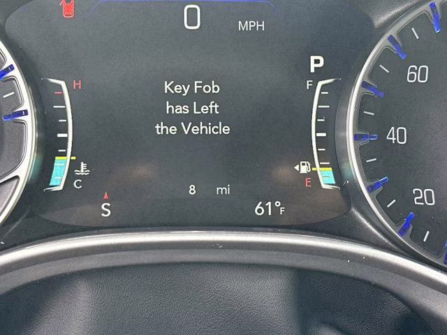 2026 Bright White Clearcoat Chrysler Pacifica Select FWD Van