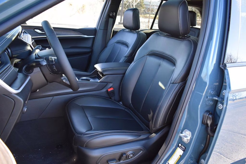 2026 Steel Blue Jeep Grand Cherokee Limited 4X4 SUV