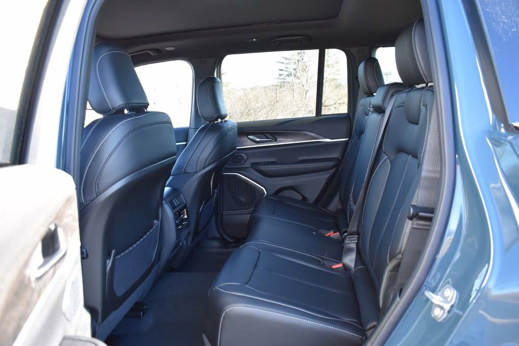 2026 Steel Blue Jeep Grand Cherokee Limited 4X4 SUV