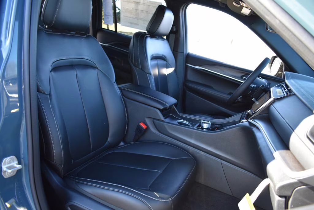 2026 Steel Blue Jeep Grand Cherokee Limited 4X4 SUV