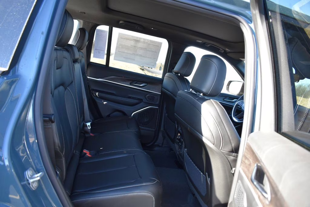 2026 Steel Blue Jeep Grand Cherokee Limited 4X4 SUV