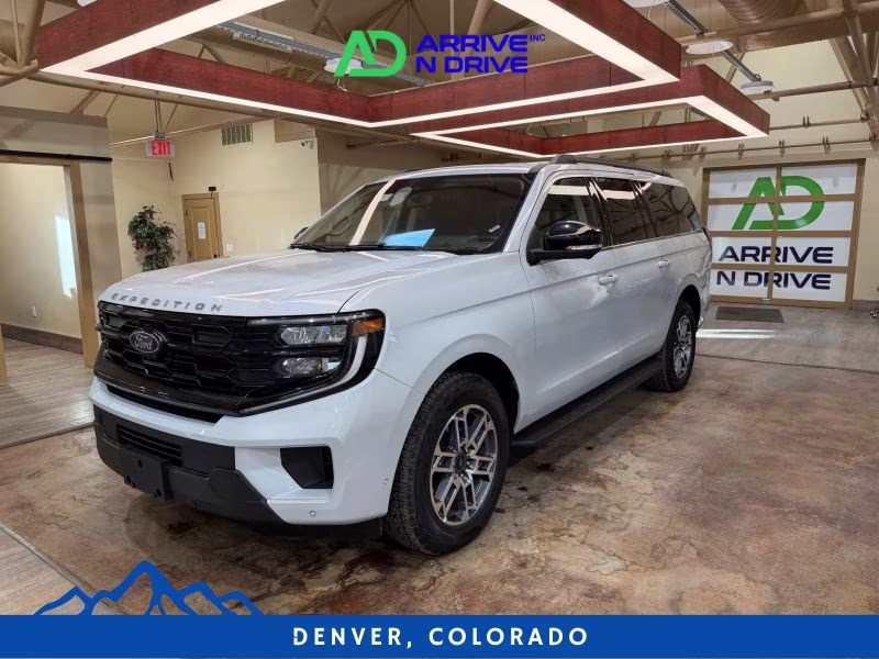 2025 White Ford Expedition Max Active Sport Utility 4D 4X4 SUV