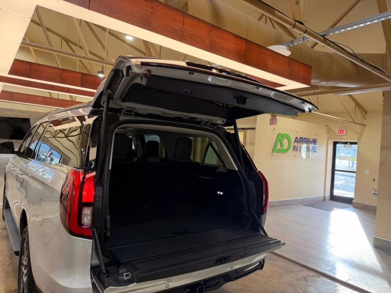 2025 White Ford Expedition Max Active Sport Utility 4D 4X4 SUV
