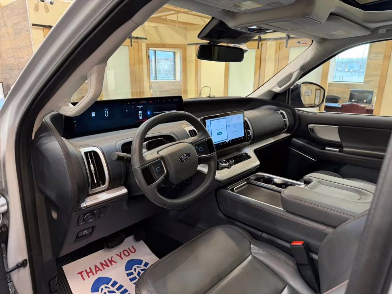 2025 White Ford Expedition Max Active Sport Utility 4D 4X4 SUV