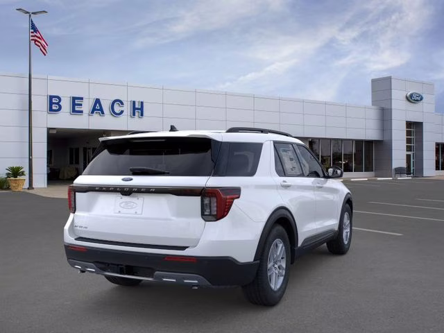 2026 Star White Metallic Tri-Coat Ford Explorer Active RWD SUV