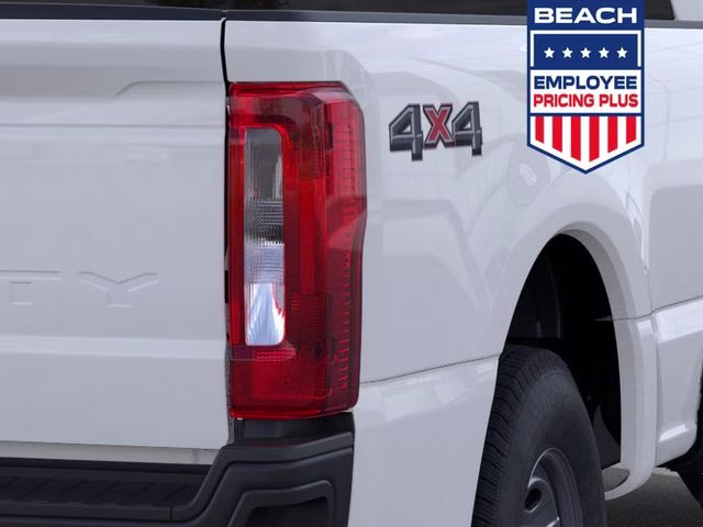 2026 Oxford White Ford Super Duty F-250 SRW XL 4X4 Truck